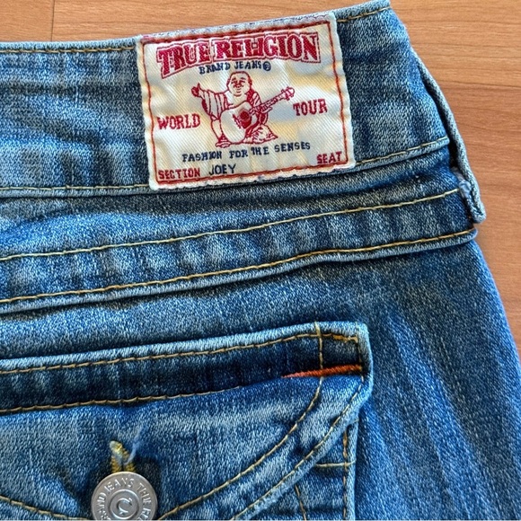 True Religion Women’s Joey Bermuda Cropped Shorts With Frayed Hem Tag Size 31 - Picture 6 of 15